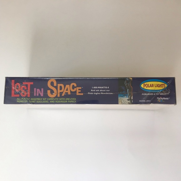 NIB Polar Lights List in Space cyclops model kit - Picture 2 of 3